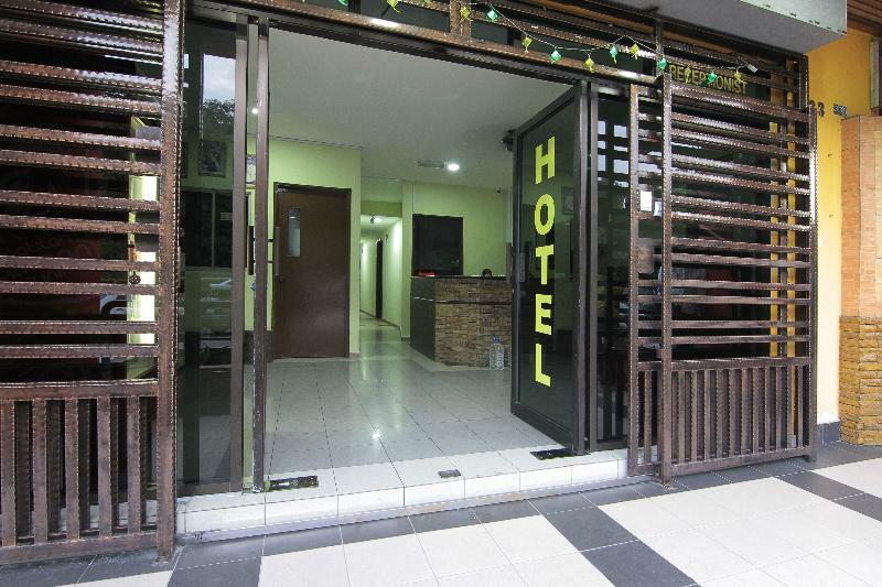 Super Oyo 432 My 7Days Inn Johor Bahru Buitenkant foto